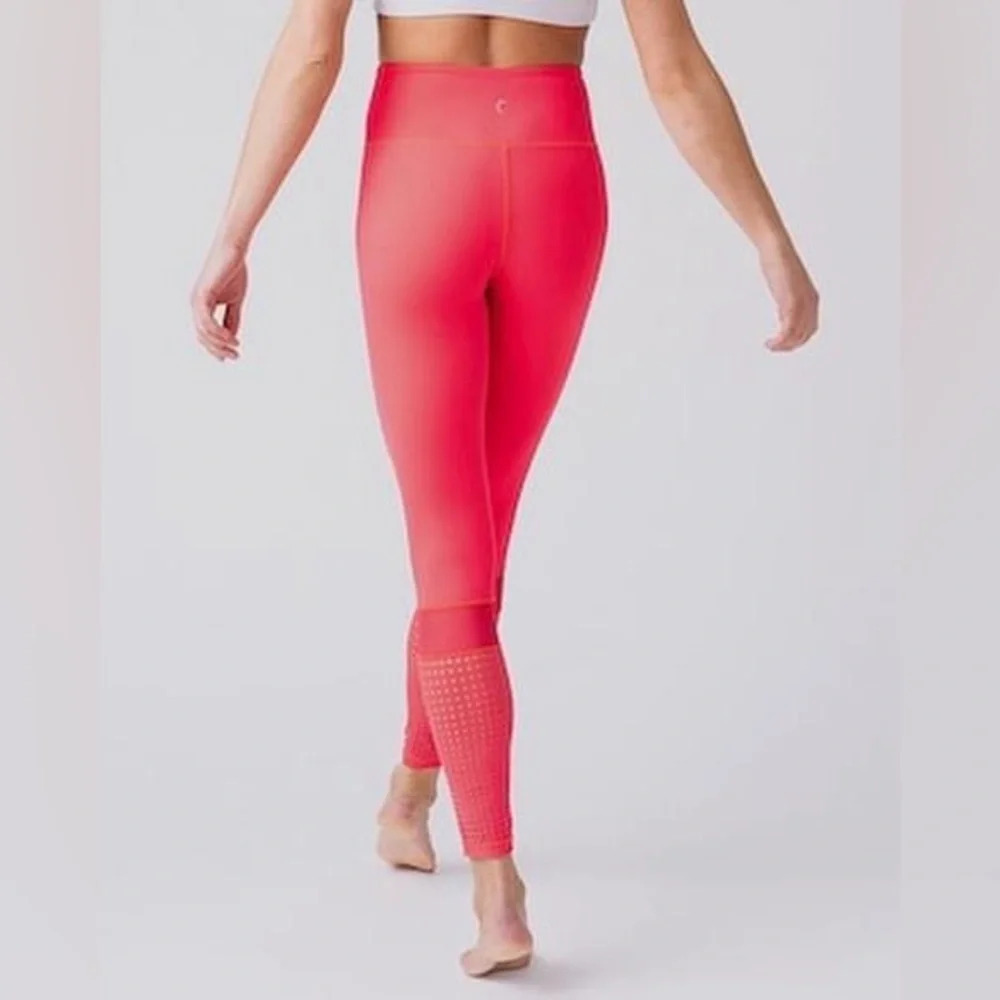 Zyia Active light n tight sunset block mesh cut out 7/8 leggings size 6-8